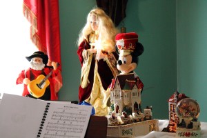 Our host is an accomplished Pianist!